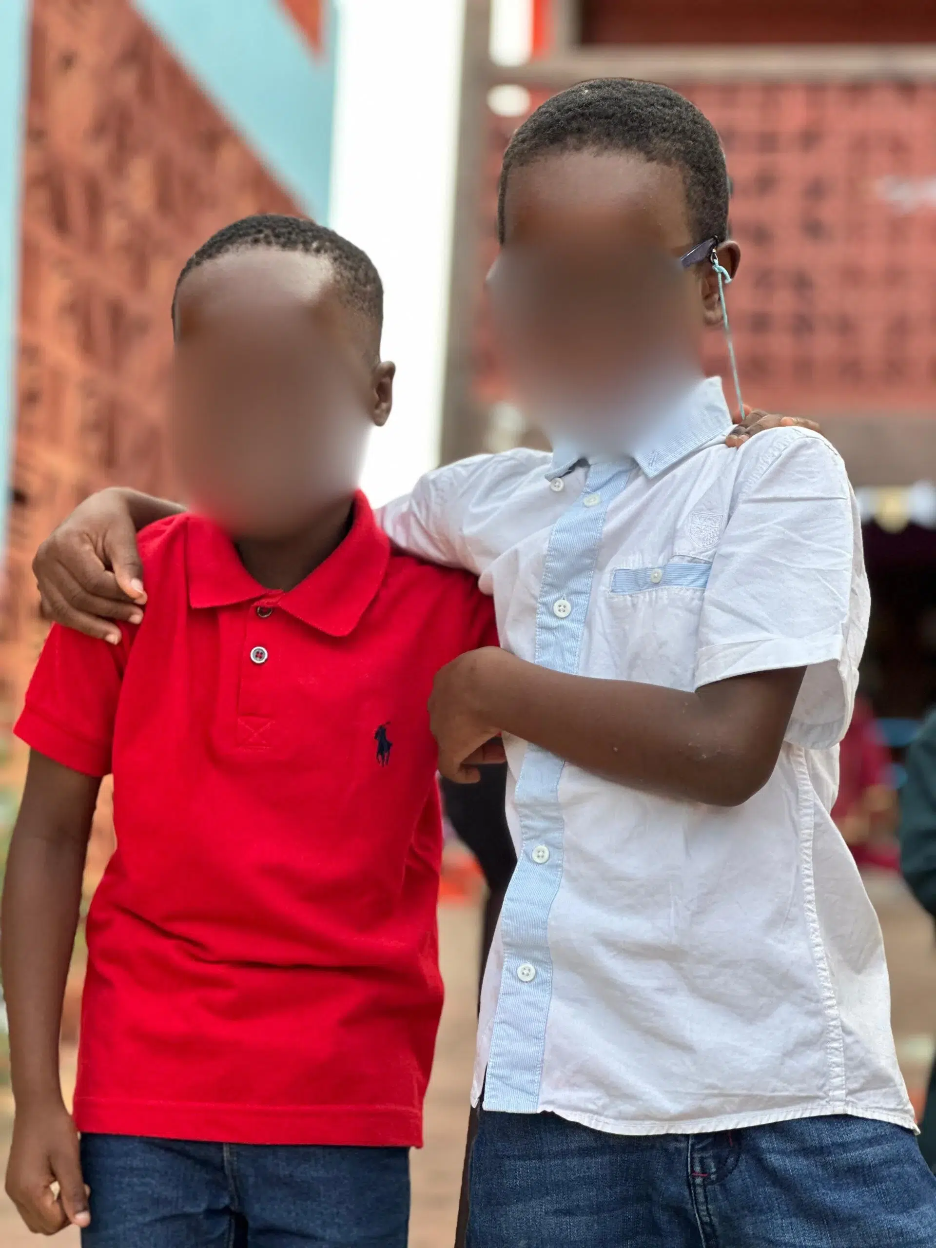 Enfants exprimant leur gratitude